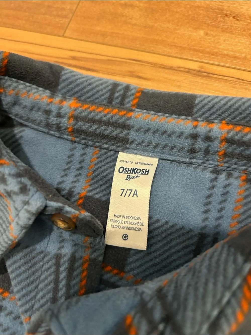 Oshkosh B’gosh Boys Size 7 Fleece Button Down Long Sleeve Shirt